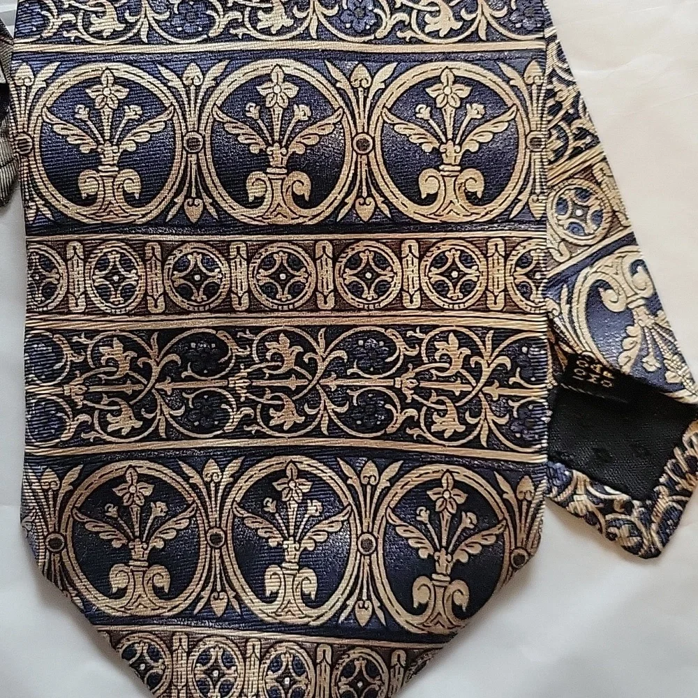 Patterned tie set - Picture 3 of 4